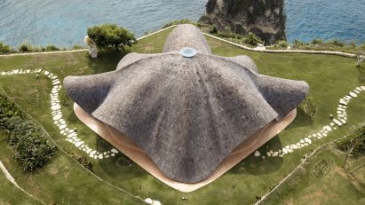 Manta ray-like building