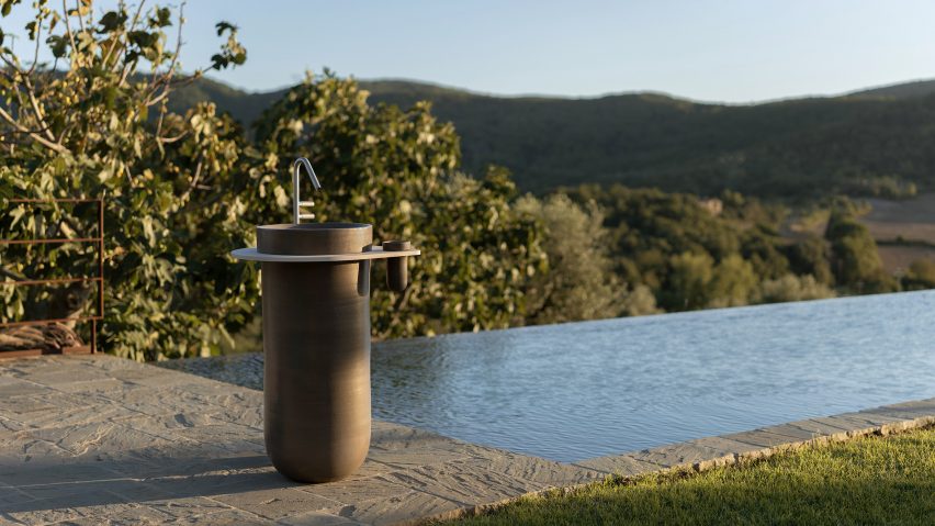 LuneUp freestanding H2O basin by Emanuel Gargano for Terzofoco