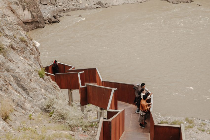 Nujiang River 72 Turns Canyon Scenic Area by Archermit