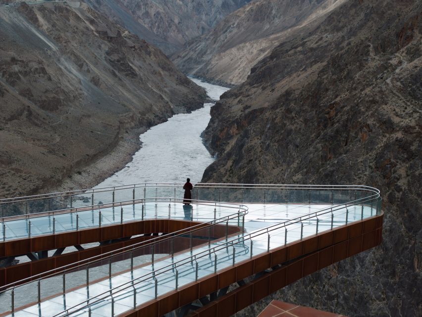 Nujiang River 72 Turns Canyon Scenic Area by Archermit