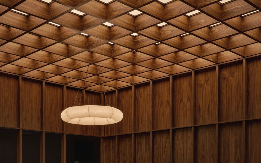 OAKV by Atelier Carle
