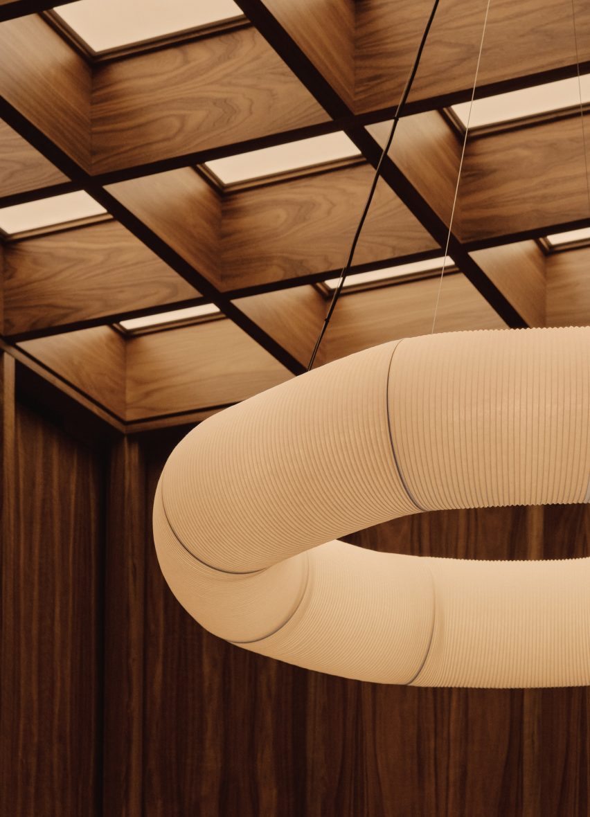 OAKV by Atelier Carle