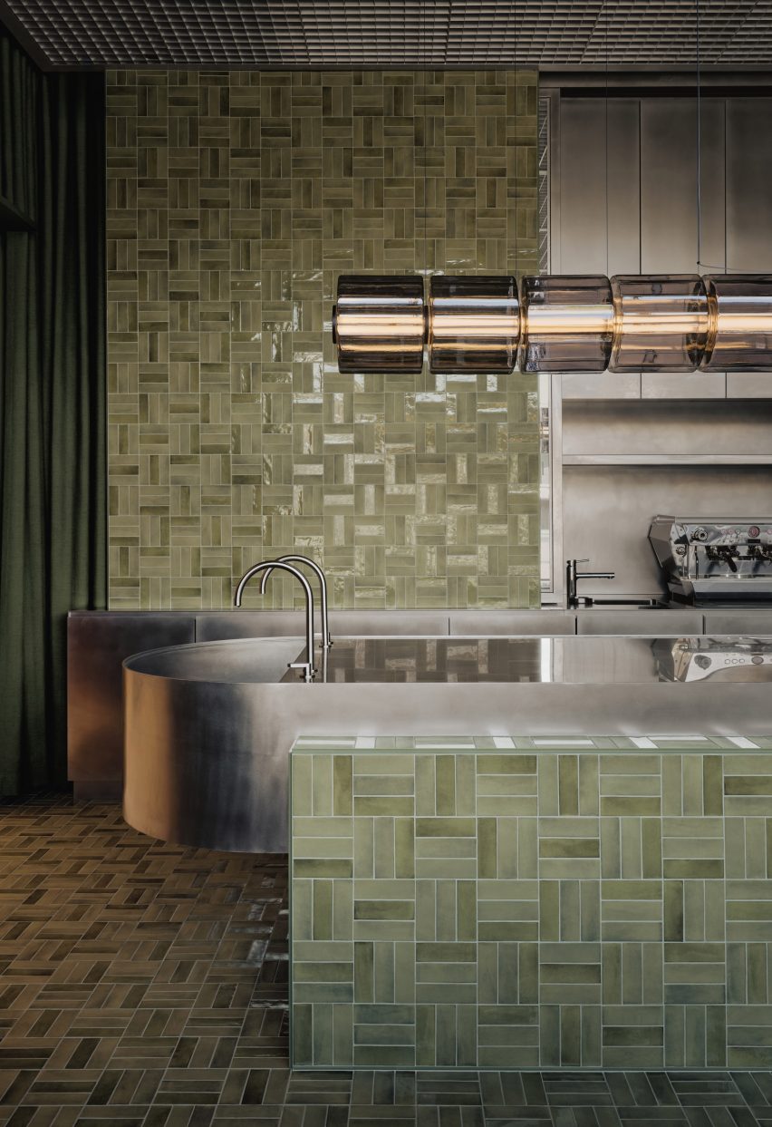 OAKV by Atelier Carle