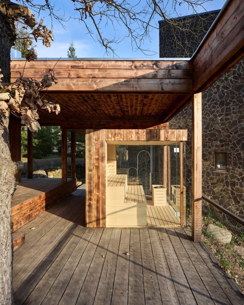 Medník House by Päivä Architekti