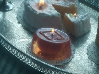 candles that are replicas of jelly and brie