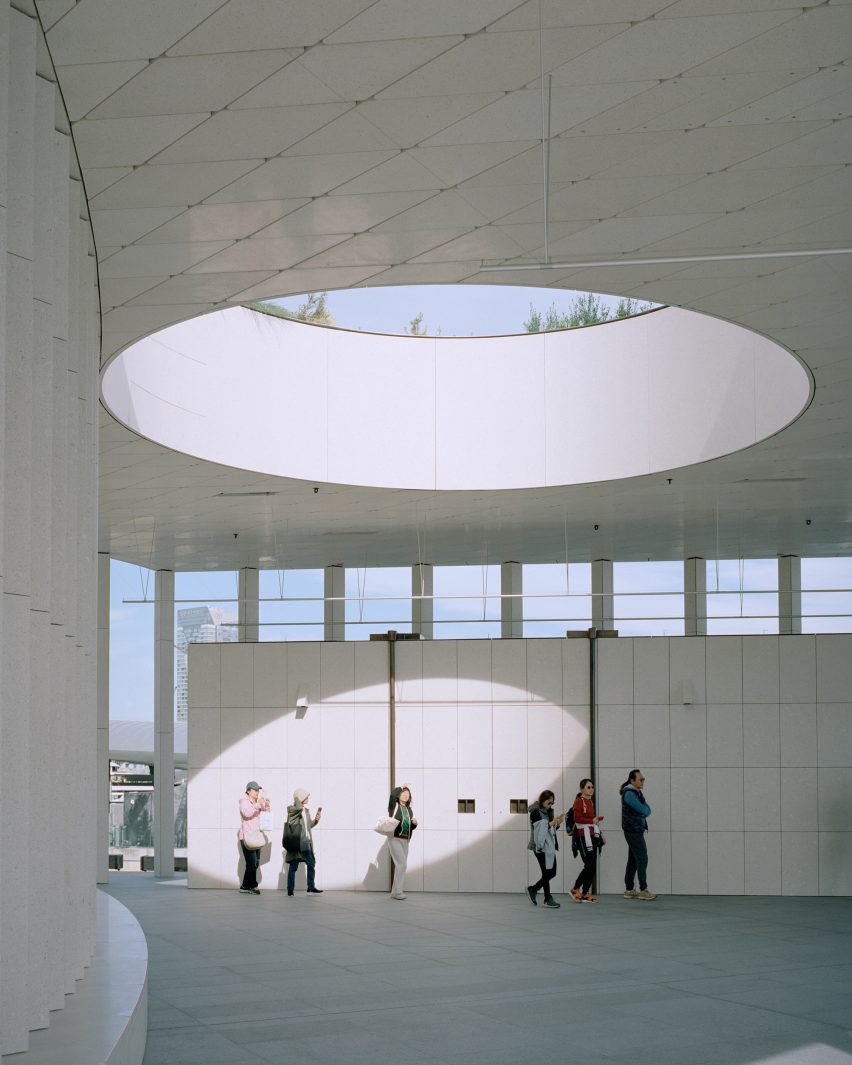Pier Pavilion by Besley & Spresser