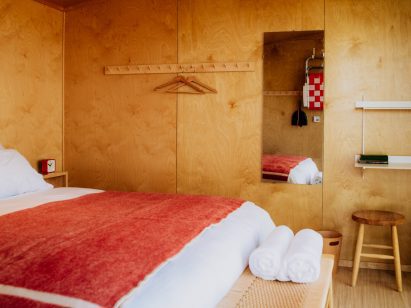 Pine wall cabin interior