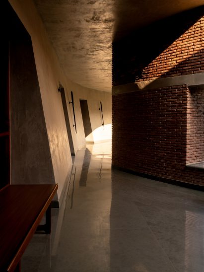 Corridor at Indian home by Renesa