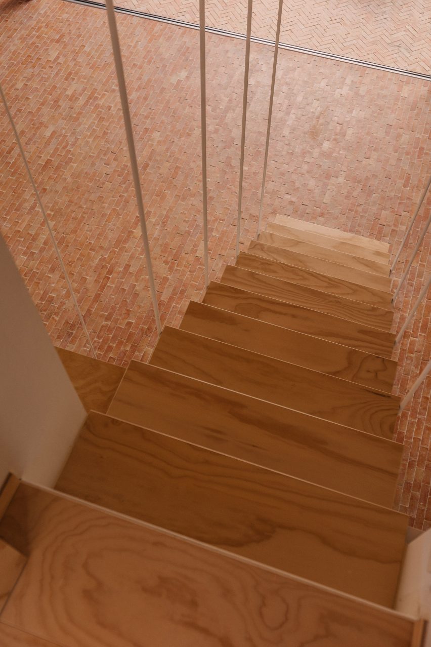 Rosa María House by Delavegacanolasso