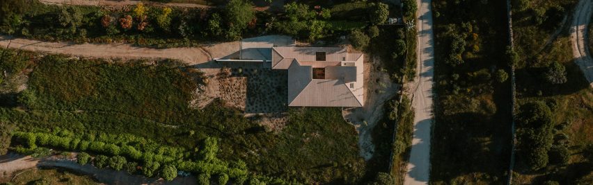 Rosa María House by Delavegacanolasso