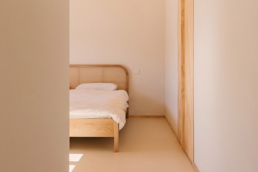 Rosa María House by Delavegacanolasso