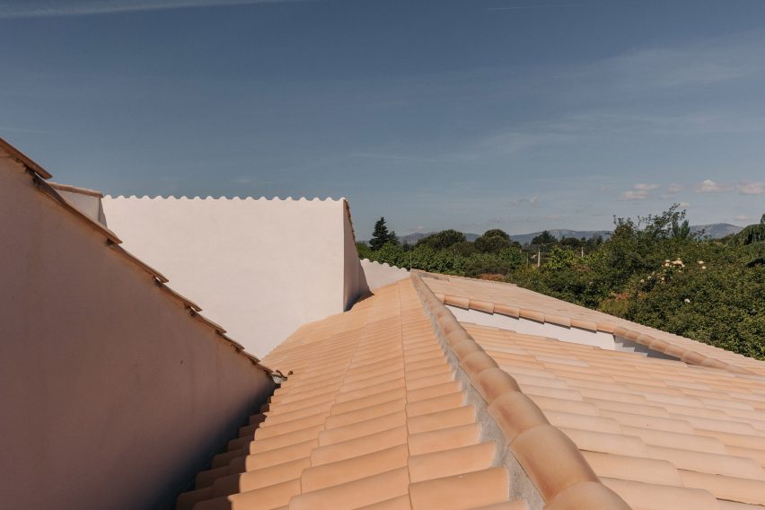 Rosa María House by Delavegacanolasso