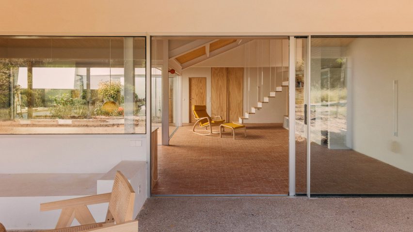 Rosa María House by Delavegacanolasso