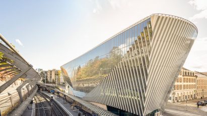 Office block in Zurich by Santiago Calatrava