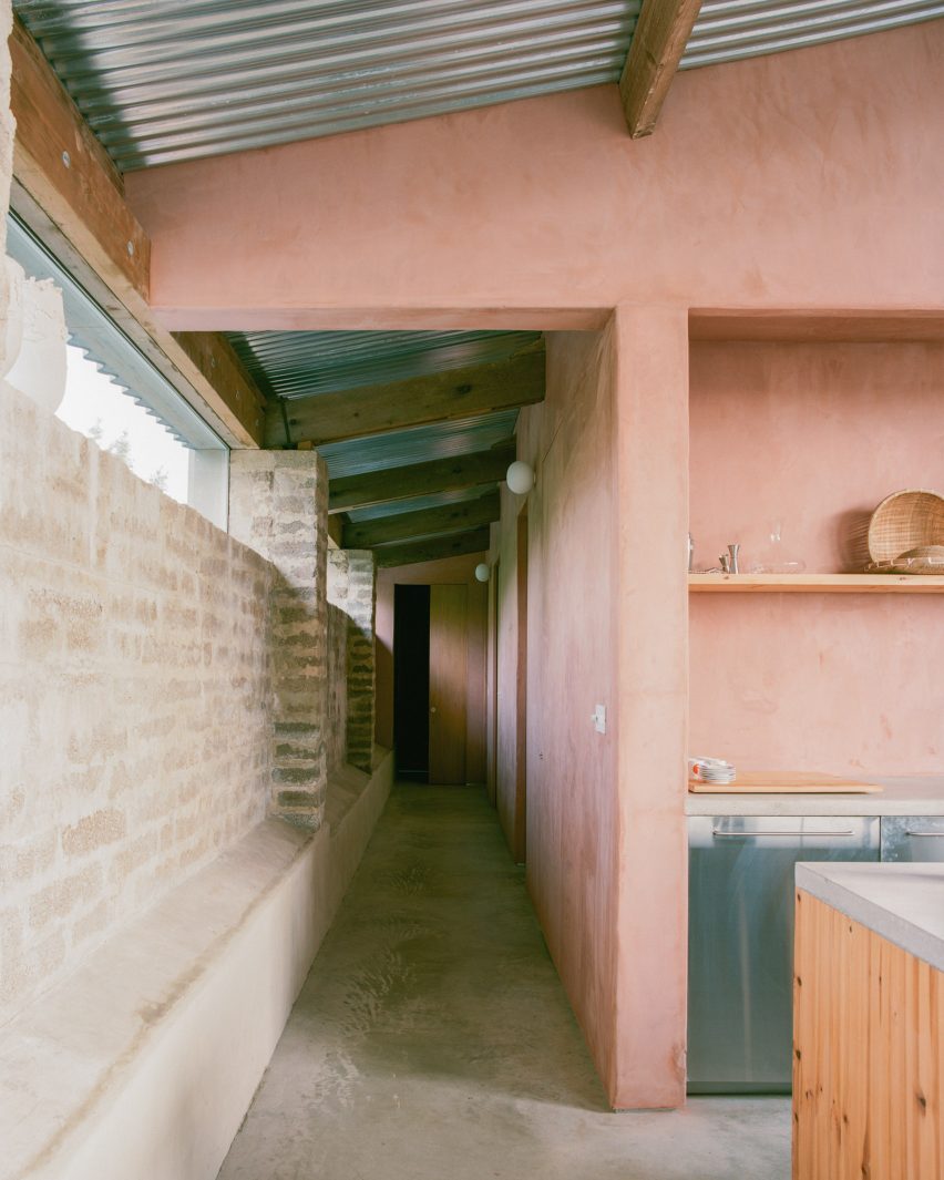 South Barn by Studio Weave