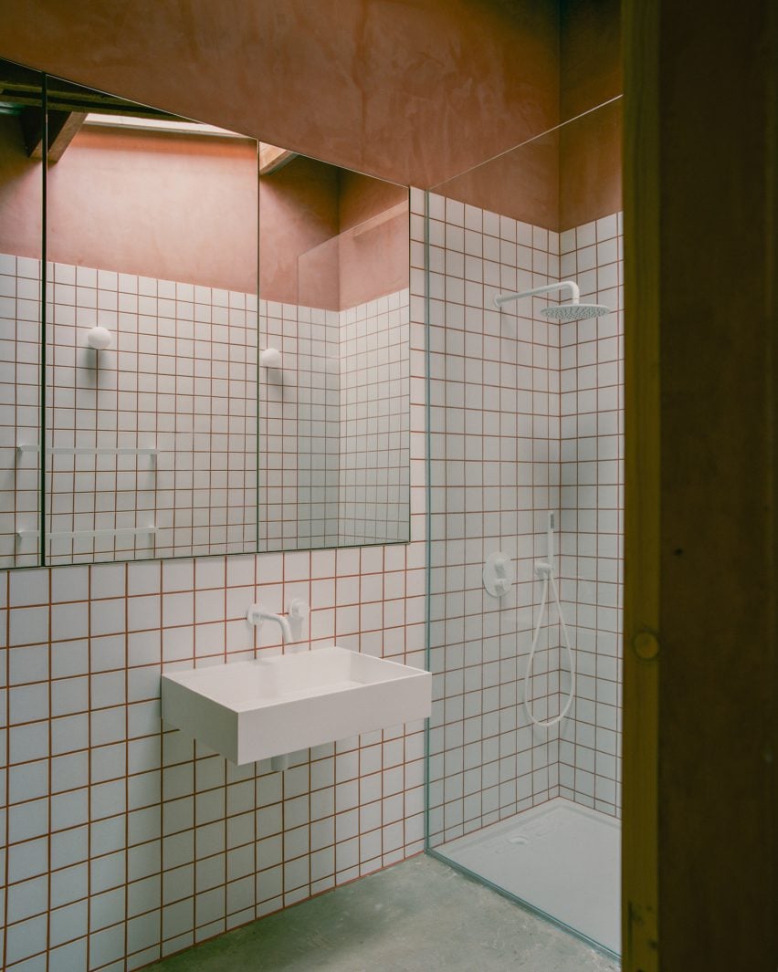 South Barn by Studio Weave