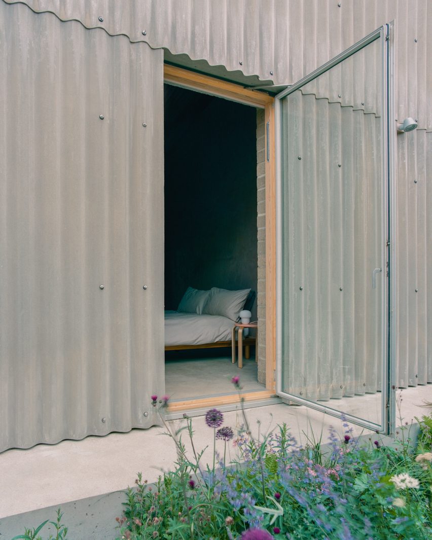 South Barn by Studio Weave