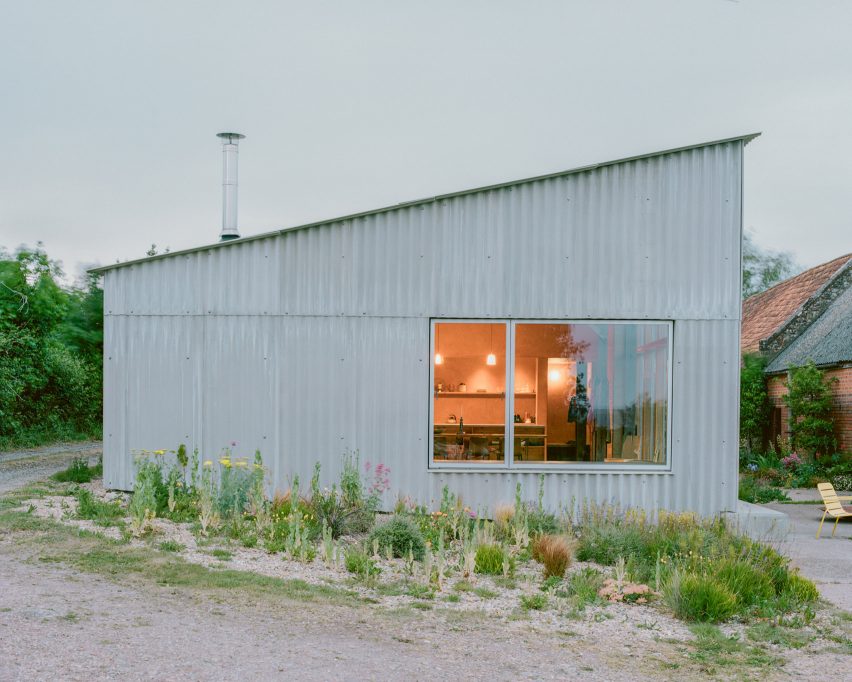 South Barn by Studio Weave