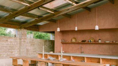 South Barn by Studio Weave