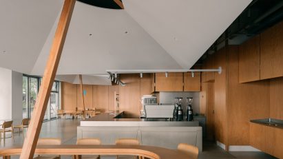 Blue Bottle Coffee at West Bund by Atelier Tao+C