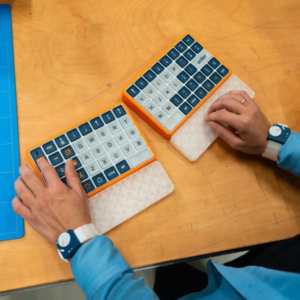 OnCue keypad by Alessandra Galli, 2025 James Dyson award winner