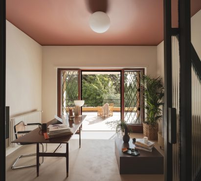 Study in revamp of 1960s villa by StudioTamat