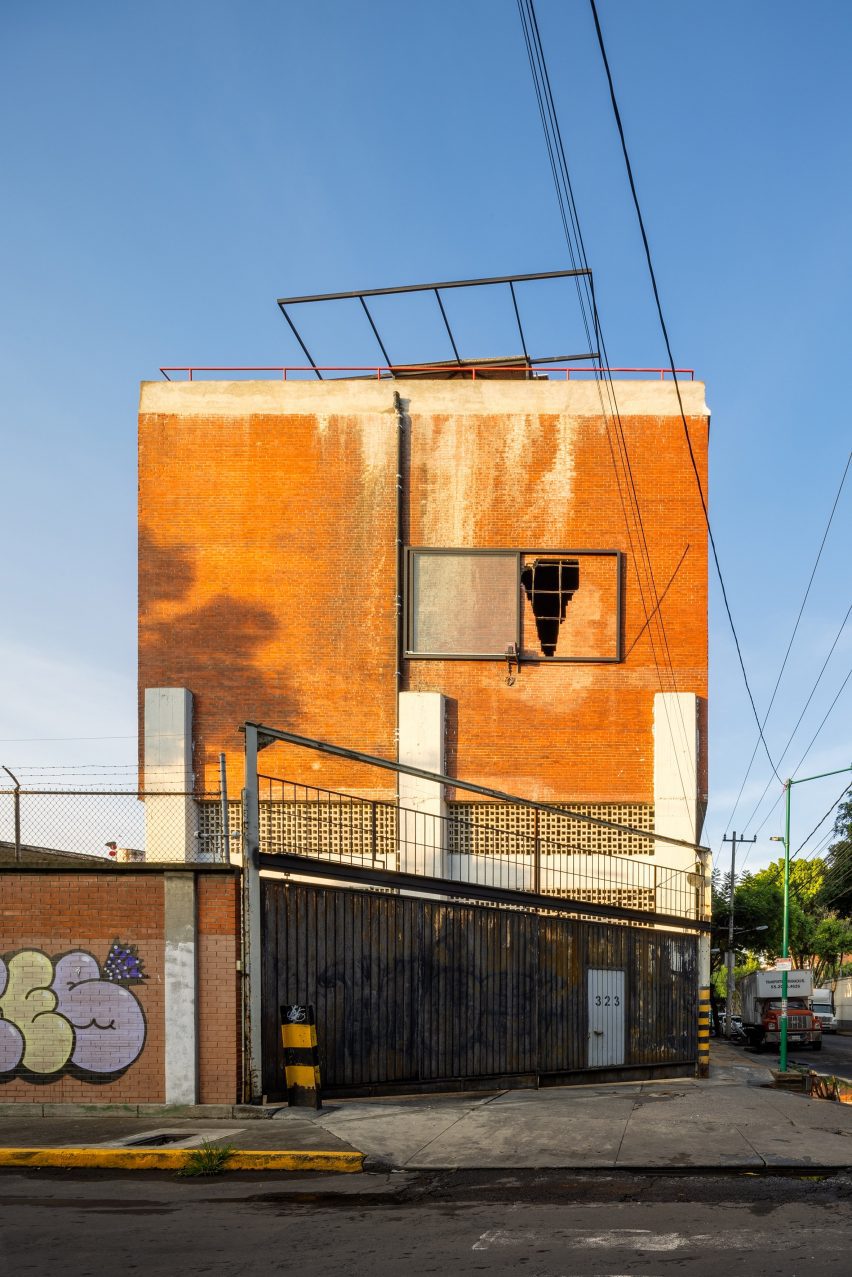 The Ice Factory in Mexico City