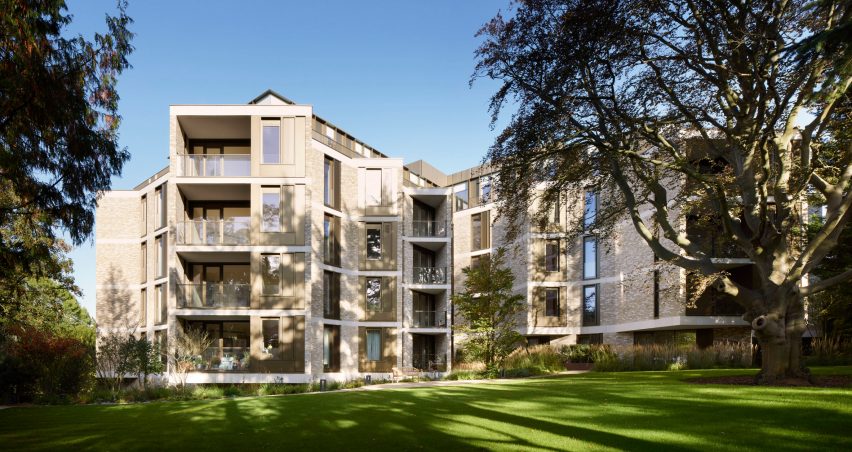 Residential complex overlooking communal gardens