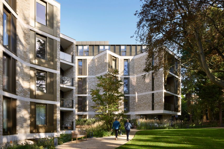 Retirement home set amongst landscaped gardens
