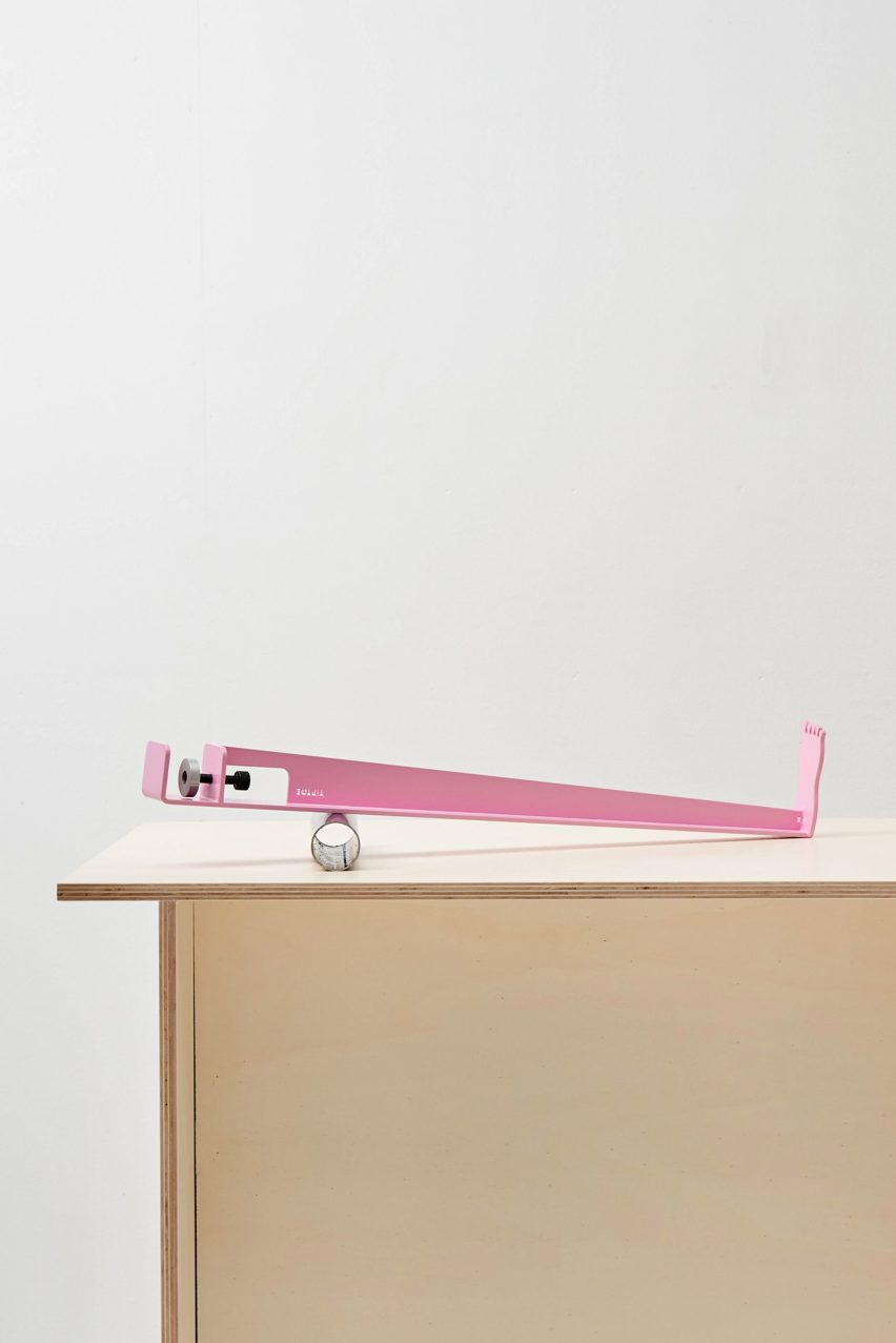 Olimpia Zignoli's Tiptoes table leg design for Tiptoe