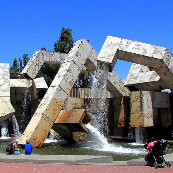 Vaillancourt Fountain