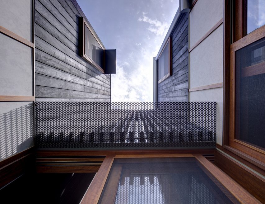 Internal courtyard Waverley House