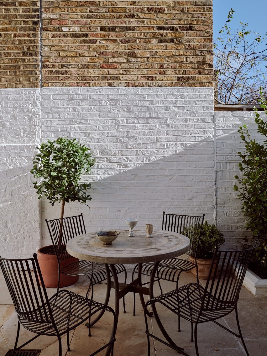 Alta townhouse in Holland Park, London designed by Flawk
