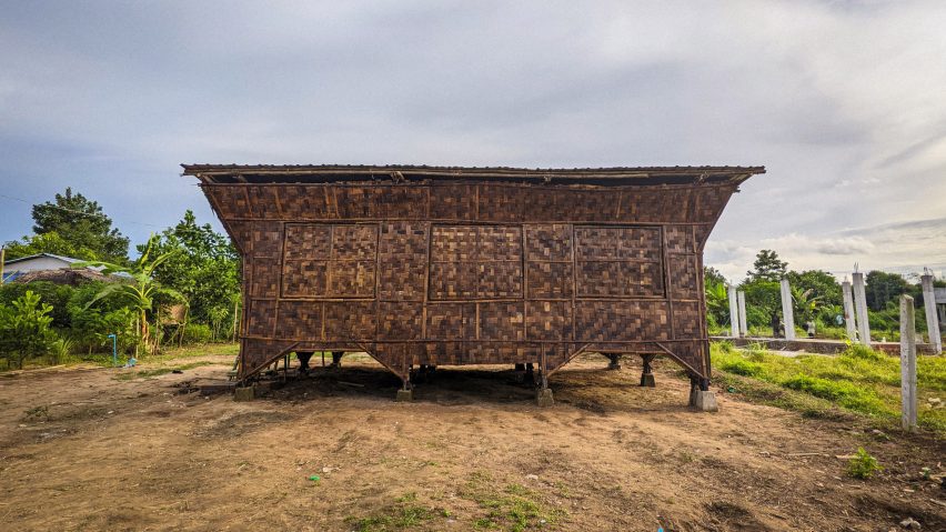 Housing Now Modular Bamboo Housing by Blue Temple and Housing Now