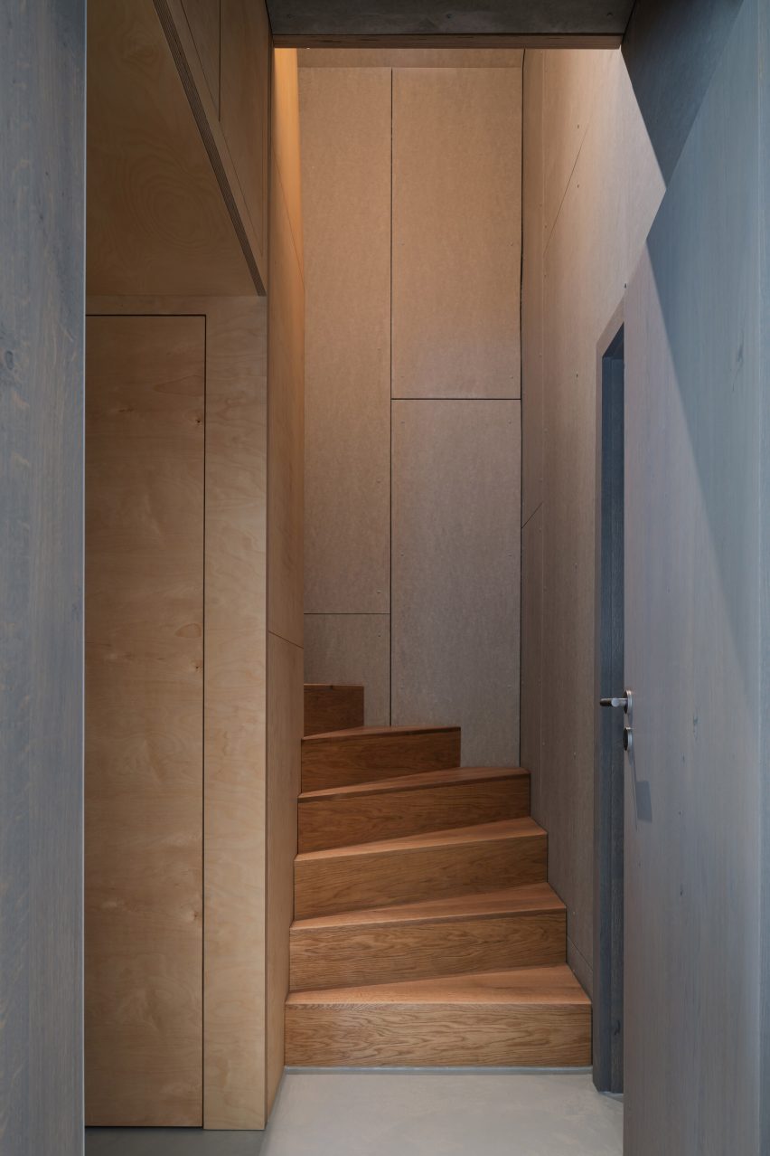 Borová Lada Cottage by Studio Plyš