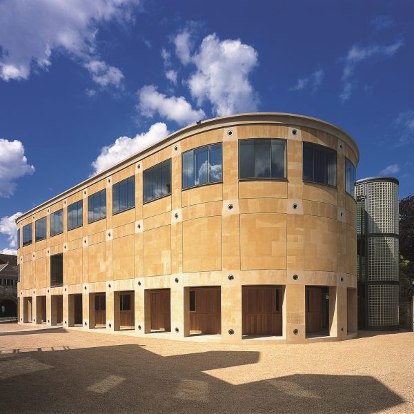 Queens Building Emannuel College, Cambridge, by
Hopkins and Partners