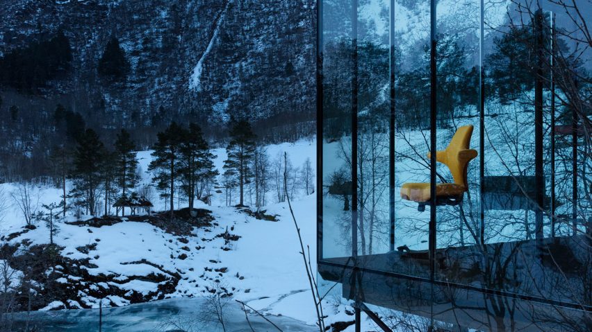 HÅG Capisco task chair by Peter Opsvik for Flokk