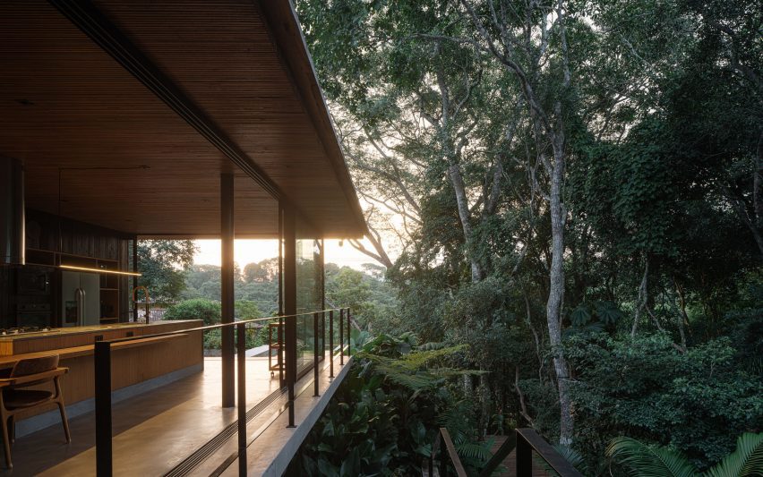 Casa Guapuruvus in Cornetta Arquitetura