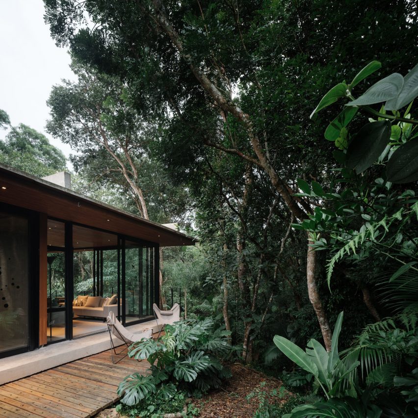 Casa Guapuruvus in Cornetta Arquitetura