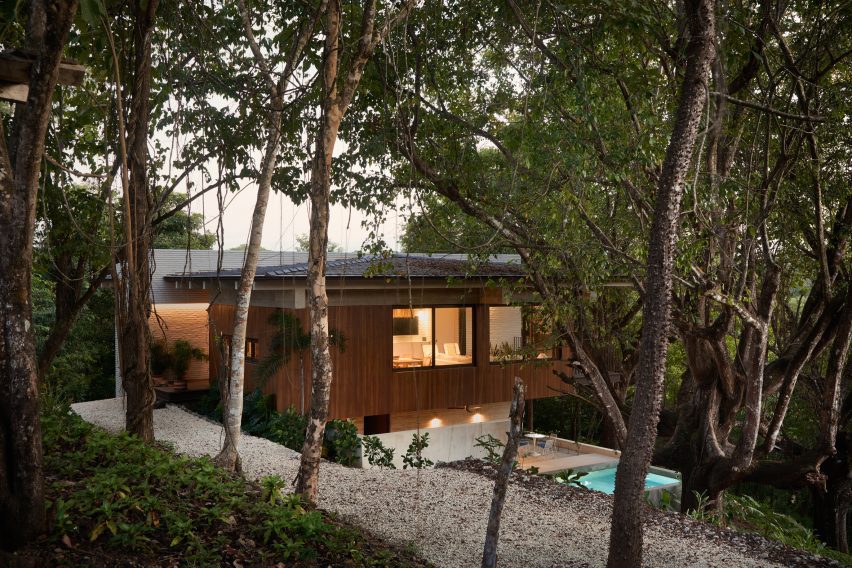 Casa Tres Pochotes by FAMM Arquitectura
