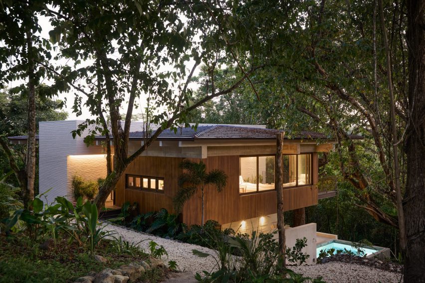 Casa Tres Pochotes by FAMM Arquitectura