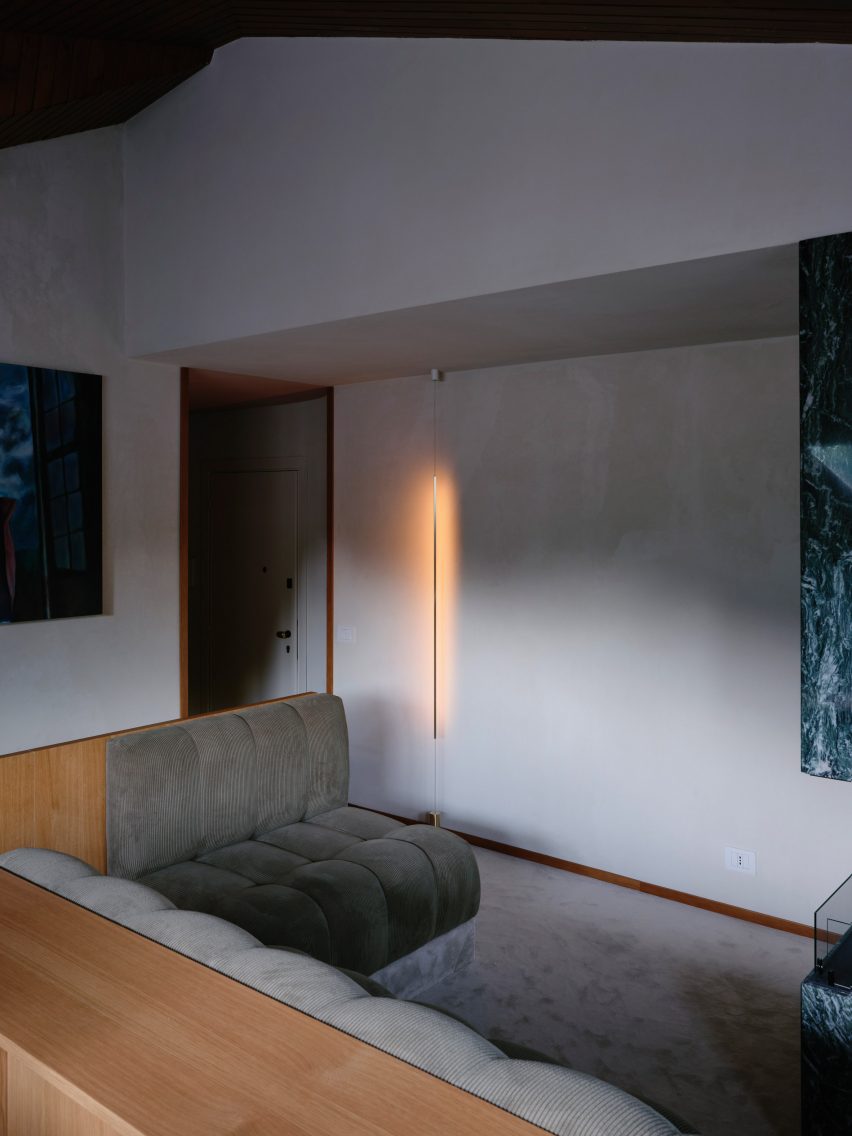 Living room in Co.arch Studio apartment renovation in Mario Galvagni's Giomein