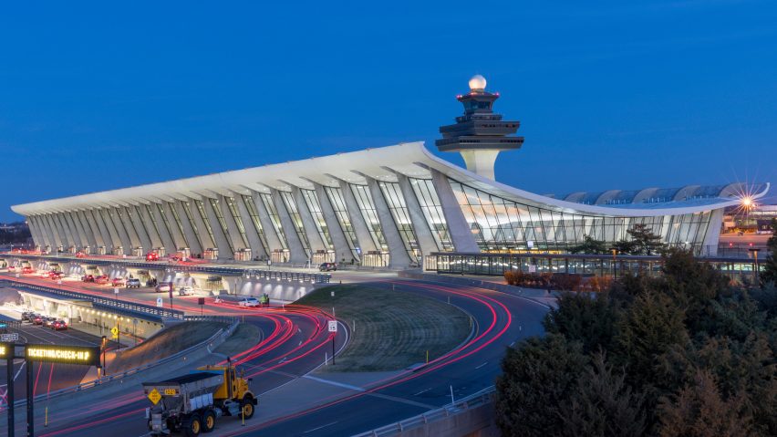 Eero Saarinen-designed Dulles Airport