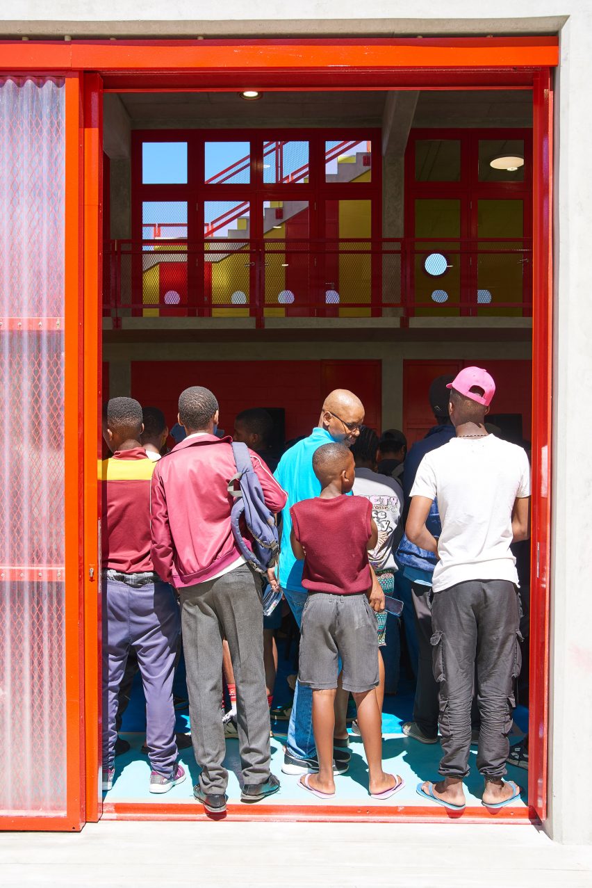 Soweto Caracas Community Centre by Empower