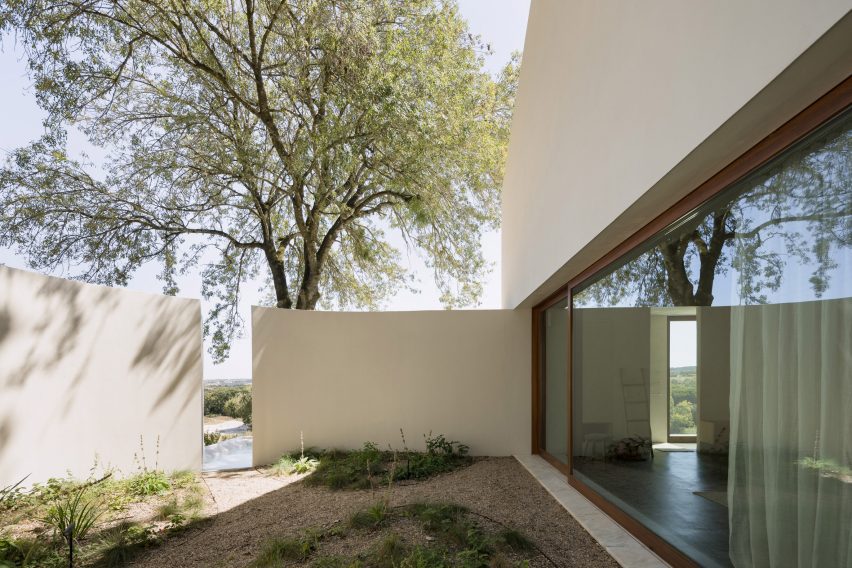 House for Two Musicians by Atelier Matteo Arnone
