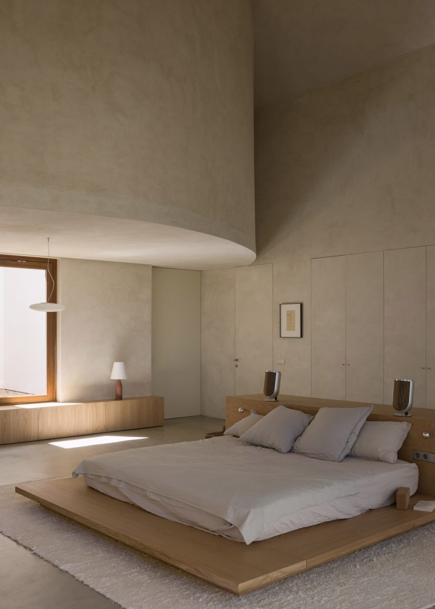 House for Two Musicians by Atelier Matteo Arnone