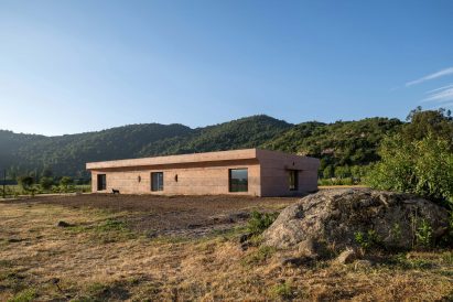 Exterior of Lima House by Pezo von Ellrichshausen
