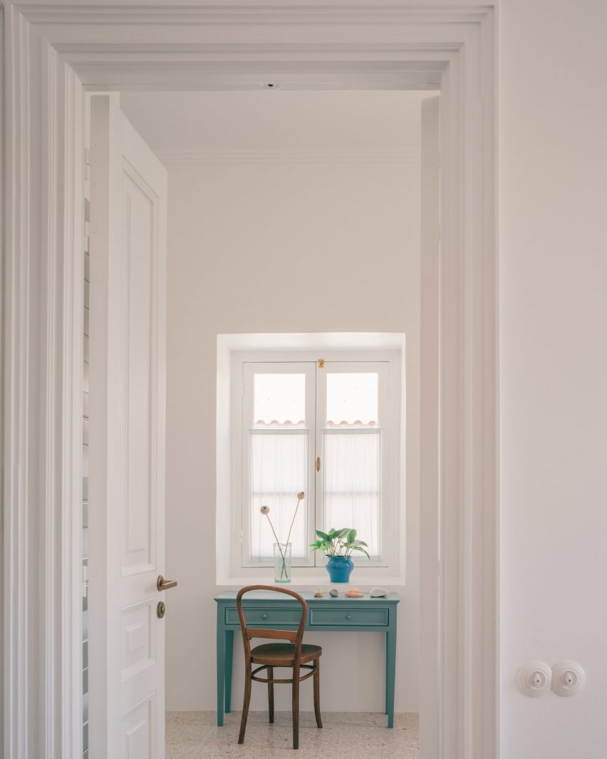 Plaka House by Local Local