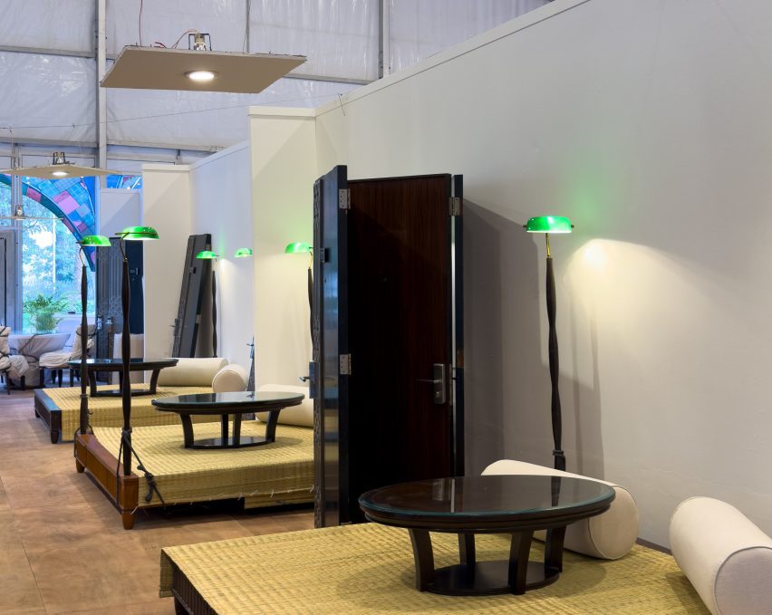 Design Mumbai cafe by Lucas Muñoz