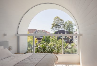 Moon House in Sydney, Australia by James Garvan Architecture